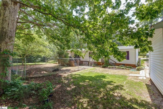 185 Claridge Court, Fountain Inn, SC 29644