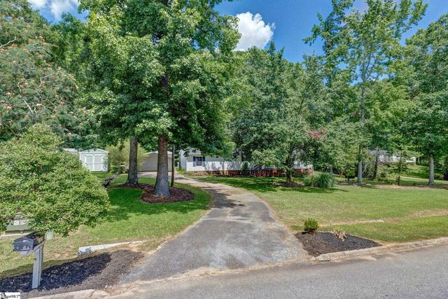 185 Claridge Court, Fountain Inn, SC 29644