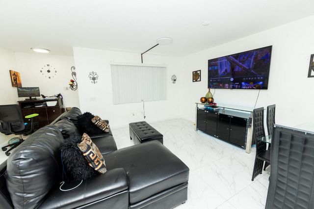 783 NE 127th Street, North Miami, FL 33161