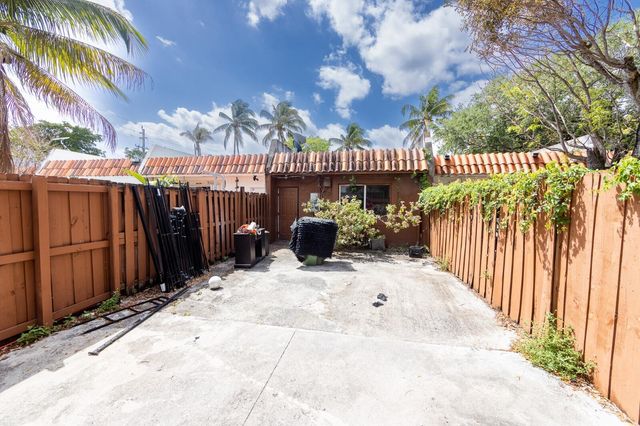 783 NE 127th Street, North Miami, FL 33161