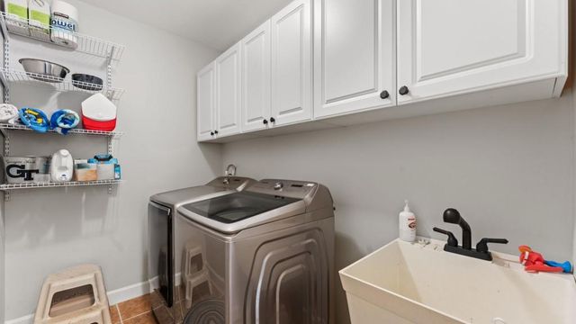 302 Cove Lake Drive, Marble Hill, GA 30148