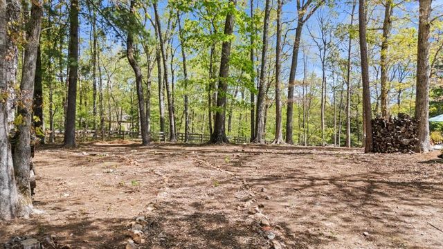 302 Cove Lake Drive, Marble Hill, GA 30148
