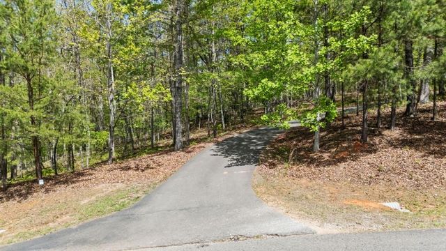 302 Cove Lake Drive, Marble Hill, GA 30148