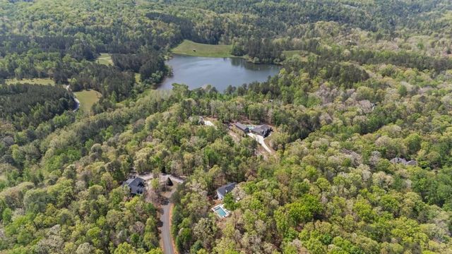 302 Cove Lake Drive, Marble Hill, GA 30148