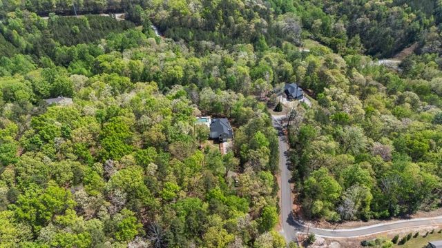 302 Cove Lake Drive, Marble Hill, GA 30148