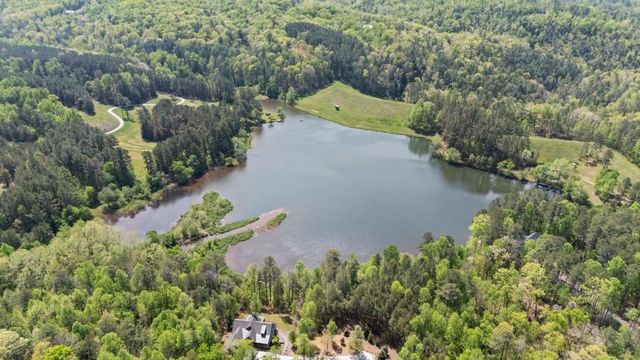 302 Cove Lake Drive, Marble Hill, GA 30148