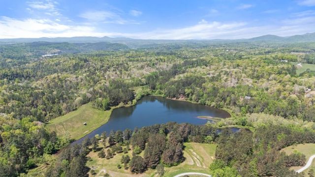 302 Cove Lake Drive, Marble Hill, GA 30148