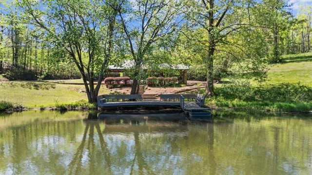 302 Cove Lake Drive, Marble Hill, GA 30148