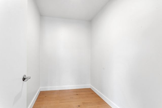 3992 Washington St 206, Boston, MA 02131