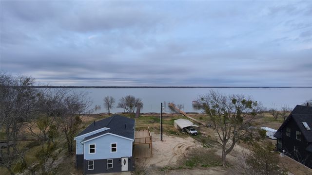 1020 Crazy Horse, Quinlan, TX 75474
