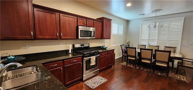 3 Crooked Putter Drive, Las Vegas, NV 89148