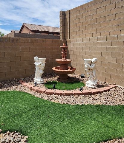 3 Crooked Putter Drive, Las Vegas, NV 89148
