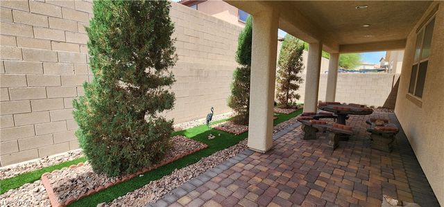 3 Crooked Putter Drive, Las Vegas, NV 89148