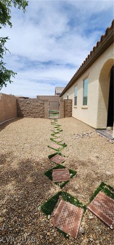 3 Crooked Putter Drive, Las Vegas, NV 89148