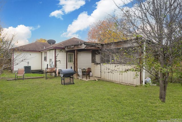 5943 Tree View, San Antonio, TX 78220