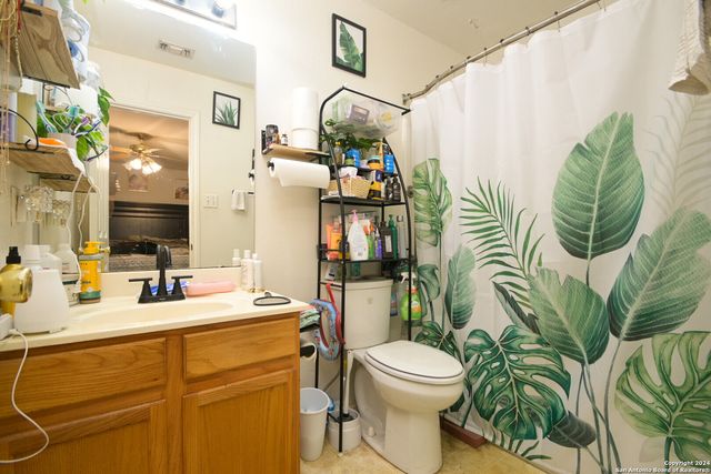 5943 Tree View, San Antonio, TX 78220