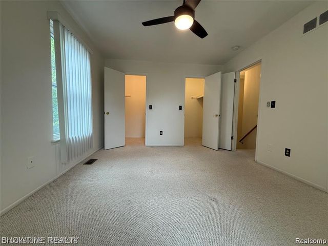36511 Park Place Drive, Sterling Heights, MI 48310