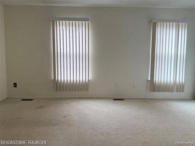 36511 Park Place Drive, Sterling Heights, MI 48310