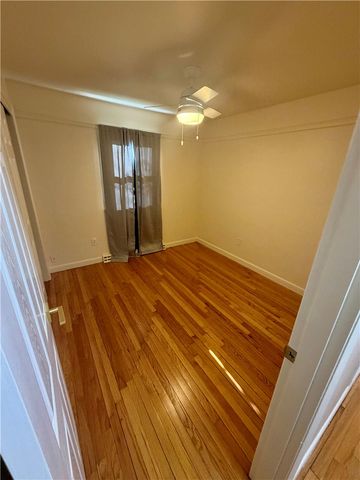 3 Wood Road, Middletown, RI 02842