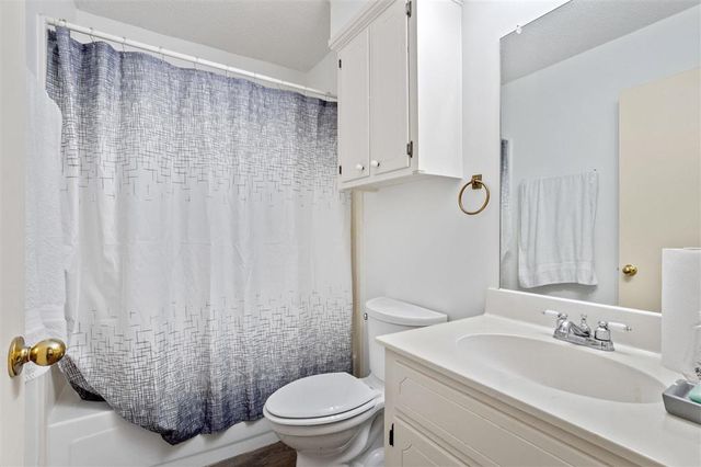 1822 N Tallow Wood Drive, Lake Charles, LA 70605