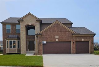 18240 Stallmann Drive, Macomb, MI 48042