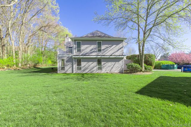 11 Vista Drive 11, Manorville, NY 11949