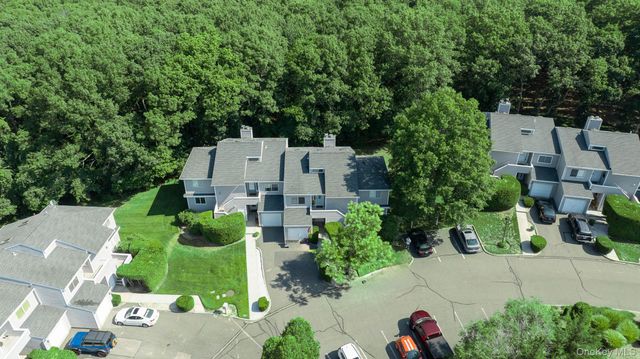 11 Vista Drive 11, Manorville, NY 11949