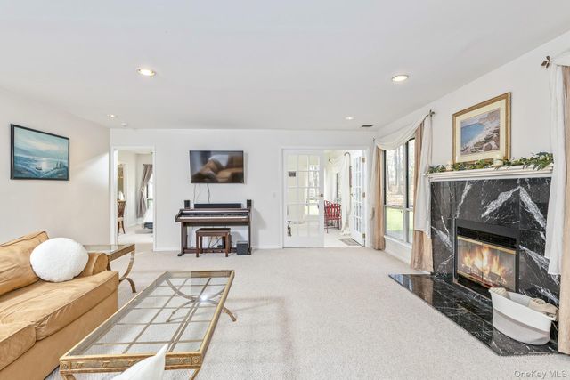 11 Vista Drive 11, Manorville, NY 11949