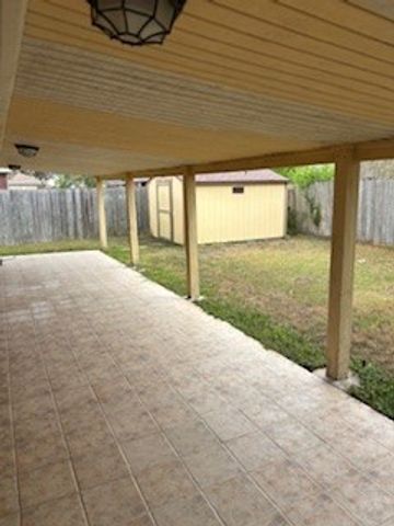 7826 Sara Lynn Pkwy, Corpus Christi, TX 78414