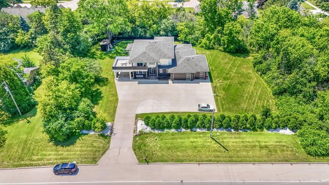 7341 S 76th STREET, Franklin, WI 53132