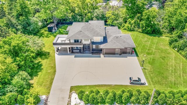 7341 S 76th STREET, Franklin, WI 53132