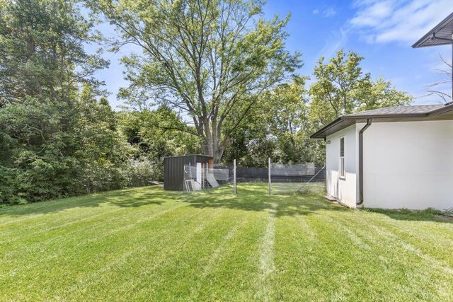 7341 S 76th STREET, Franklin, WI 53132