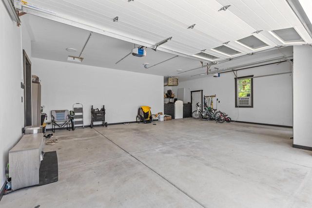7341 S 76th STREET, Franklin, WI 53132