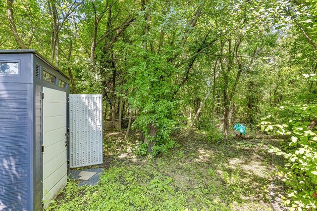 7341 S 76th STREET, Franklin, WI 53132