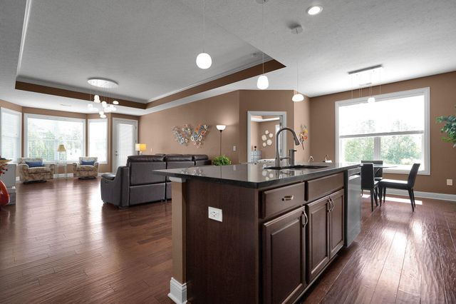 8268 Coppertop Lane, Lewis Center, OH 43035