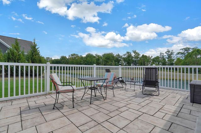 8268 Coppertop Lane, Lewis Center, OH 43035