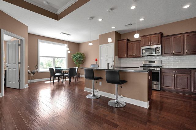 8268 Coppertop Lane, Lewis Center, OH 43035