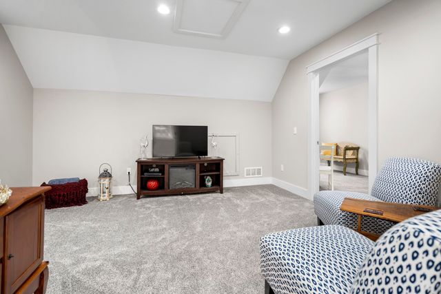 2757 Fashion Avenue, Interlochen, MI 49643