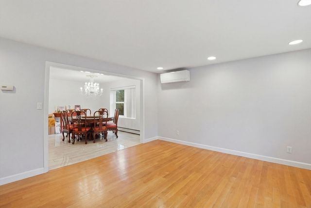 77 Highland Rd, Abington, MA 02351