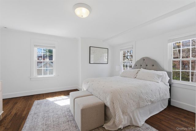 32 Kingsbury Road, New Rochelle, NY 10804