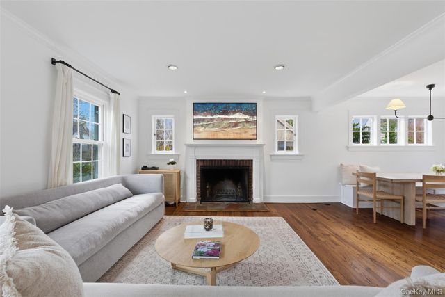 32 Kingsbury Road, New Rochelle, NY 10804