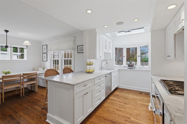 32 Kingsbury Road, New Rochelle, NY 10804