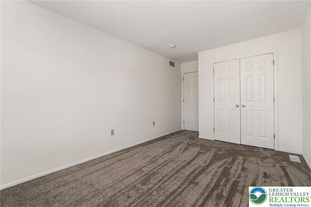 8134 Heritage Drive, Lower Macungie Twp, PA 18011