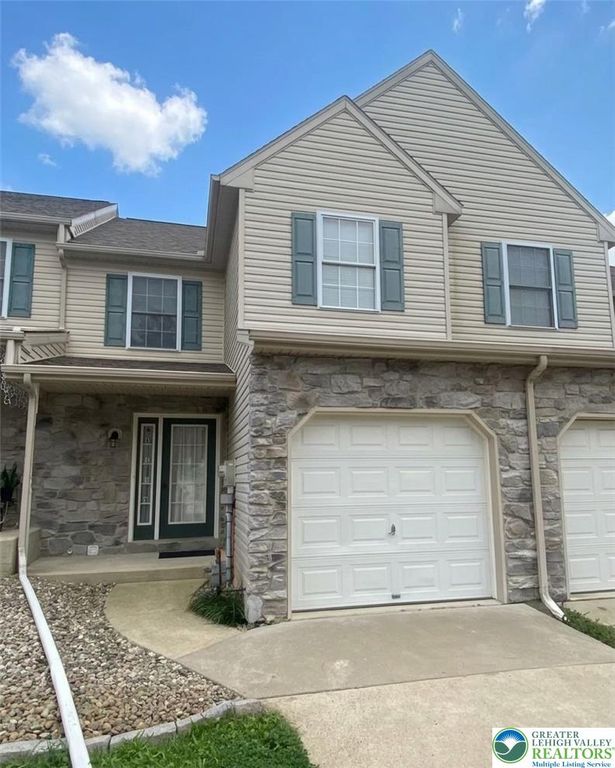 8134 Heritage Drive, Lower Macungie Twp, PA 18011