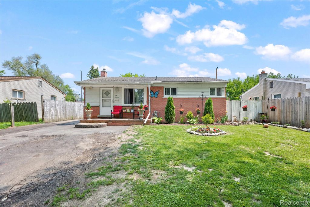 514 Linda Vista Drive, Pontiac, MI 48342