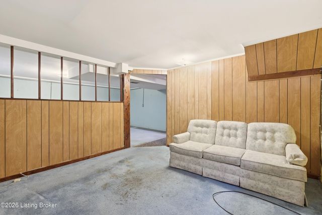 2509 Guelat Ave, Louisville, KY 40216