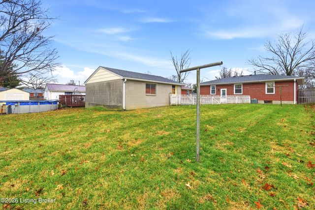 2509 Guelat Ave, Louisville, KY 40216