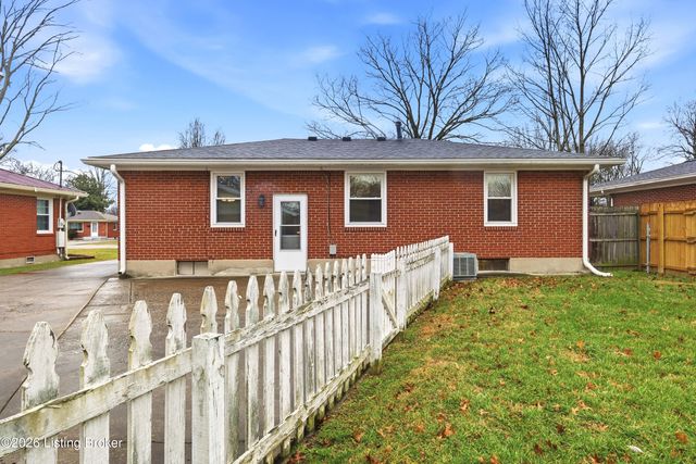 2509 Guelat Ave, Louisville, KY 40216