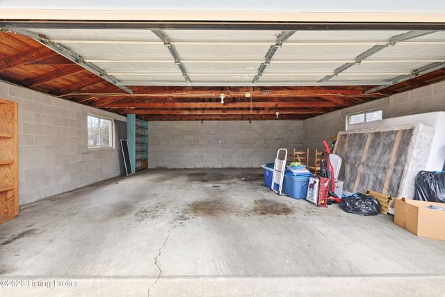 2509 Guelat Ave, Louisville, KY 40216