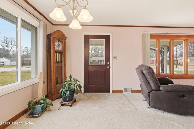 2509 Guelat Ave, Louisville, KY 40216